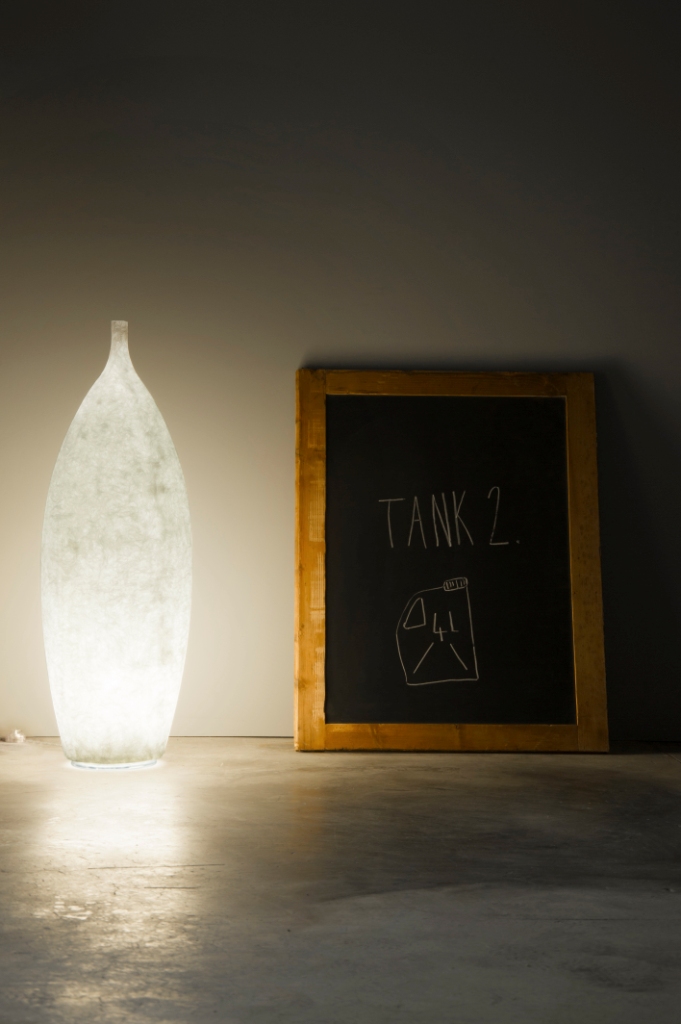 Lampada Da Pavimento Tank 2 In-Es Artdesign Collezione Luna Colore Rosso Dimensione 92 Cm Diam. 29 Cm